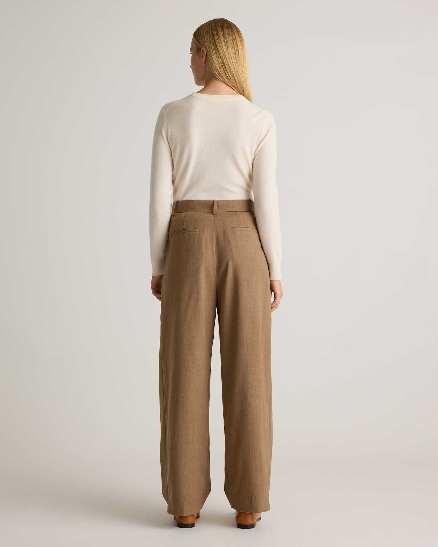 Basic soft long-sleeved sweater