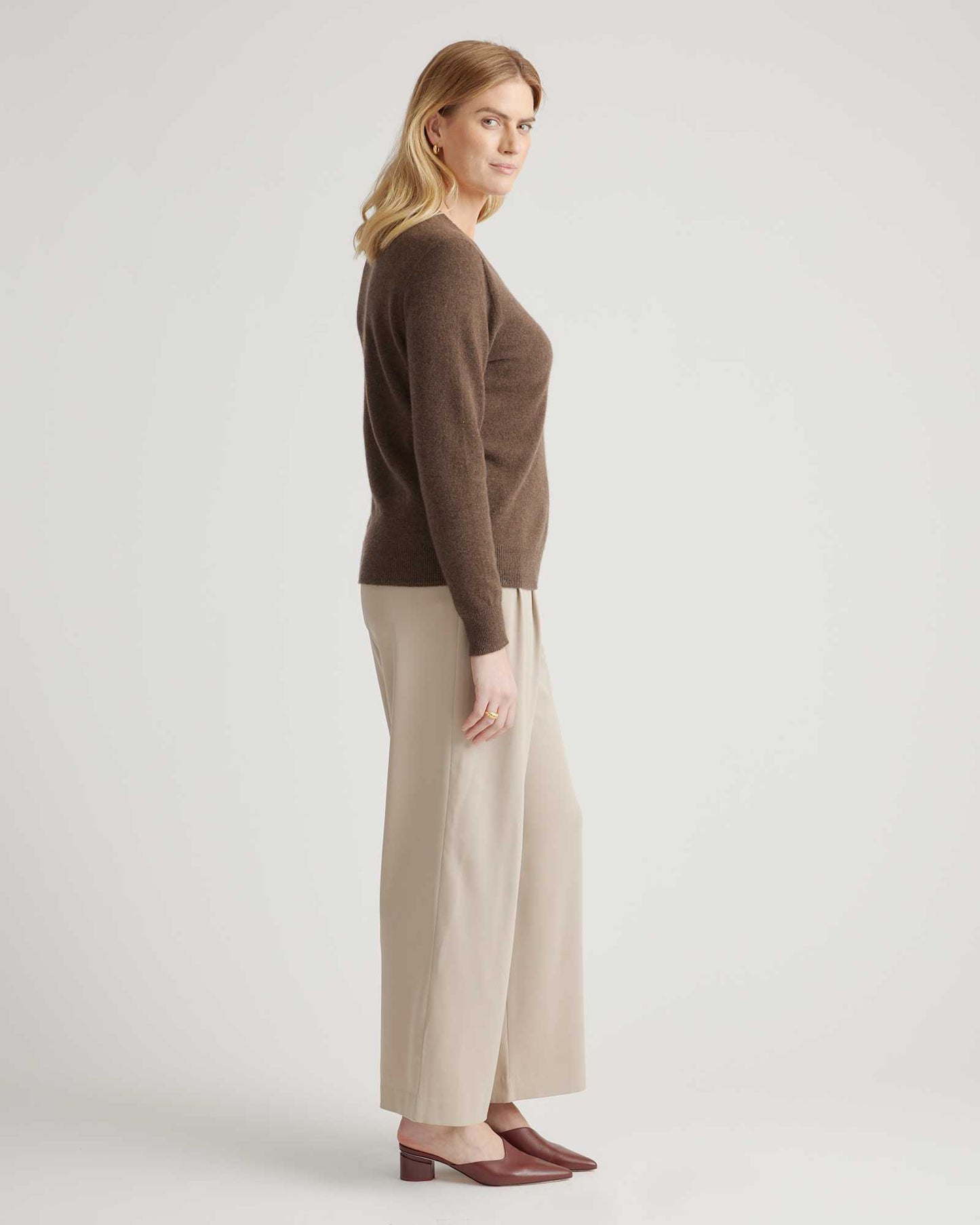 Basic soft long-sleeved sweater