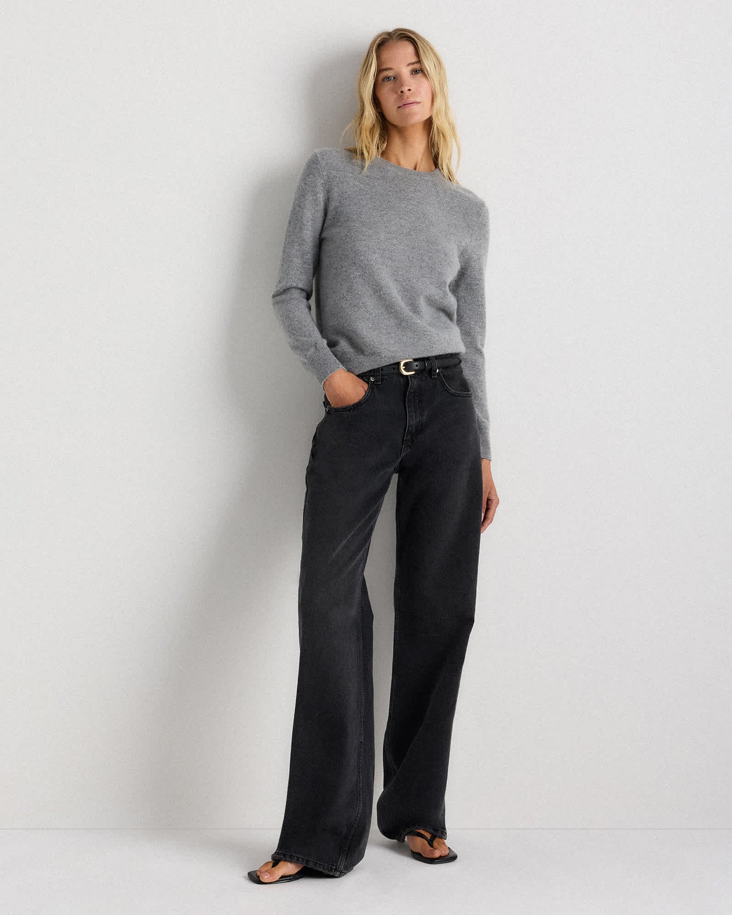 Basic soft long-sleeved sweater