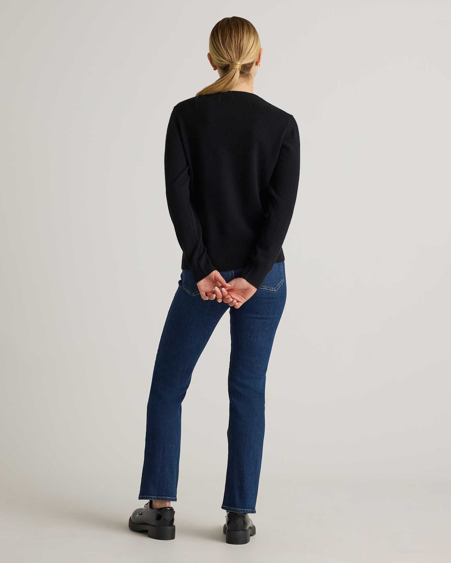 Basic soft long-sleeved sweater