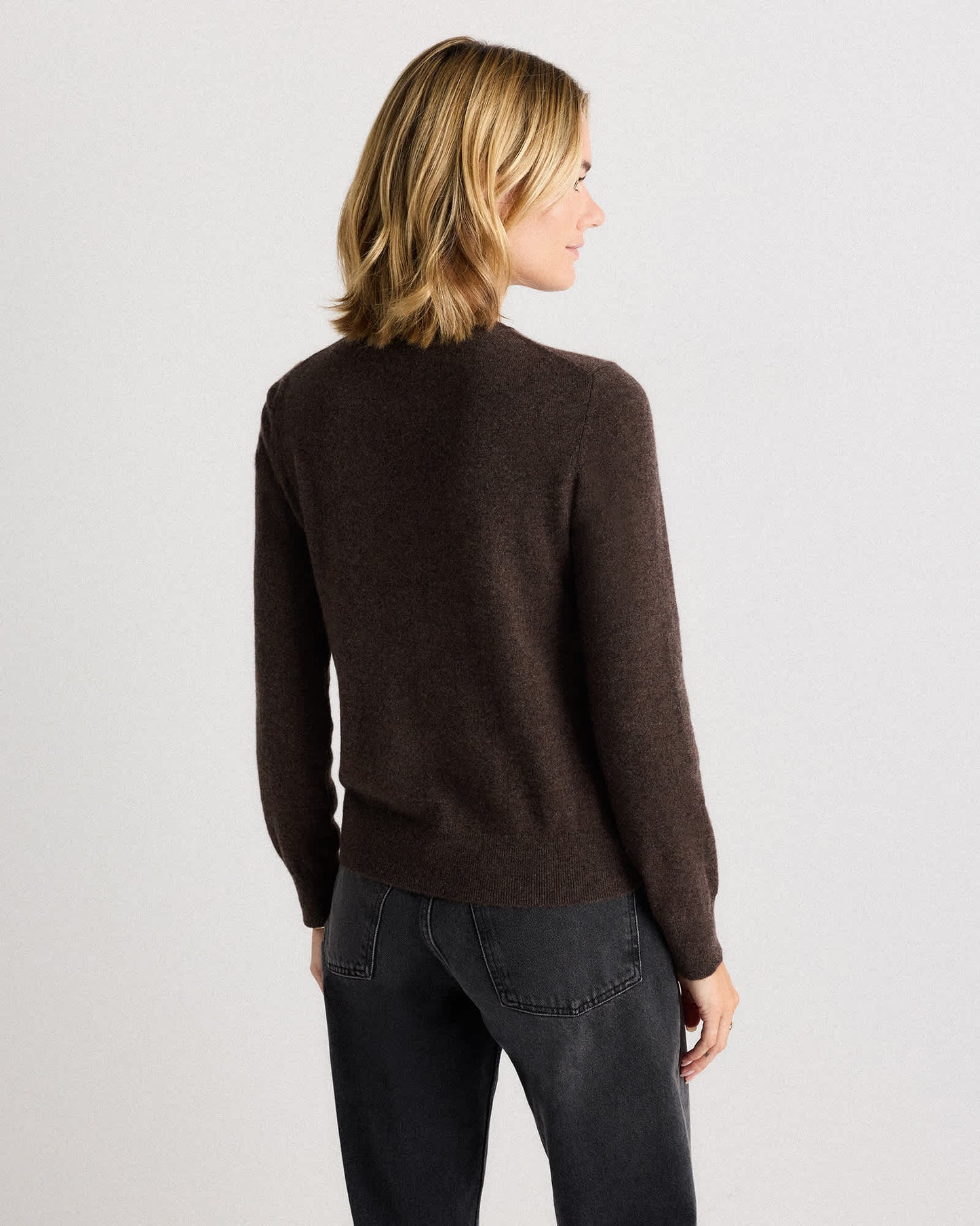 Basic soft long-sleeved sweater